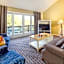 Wyndham Newport Overlook