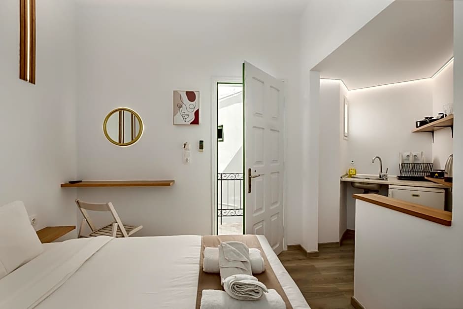 Vincenzo Harmony II- Rethymno old town