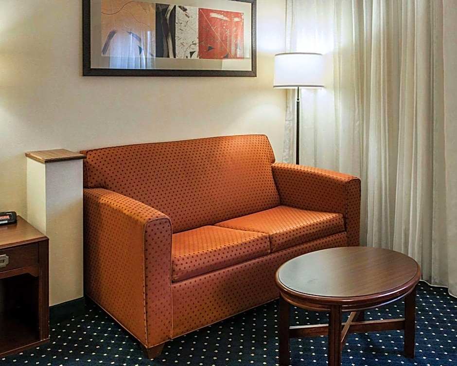 Quality Inn & Suites Goshen