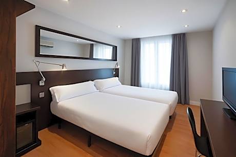 Petit Palace Arana Bilbao