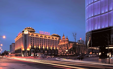 Sunworld Dynasty Hotel