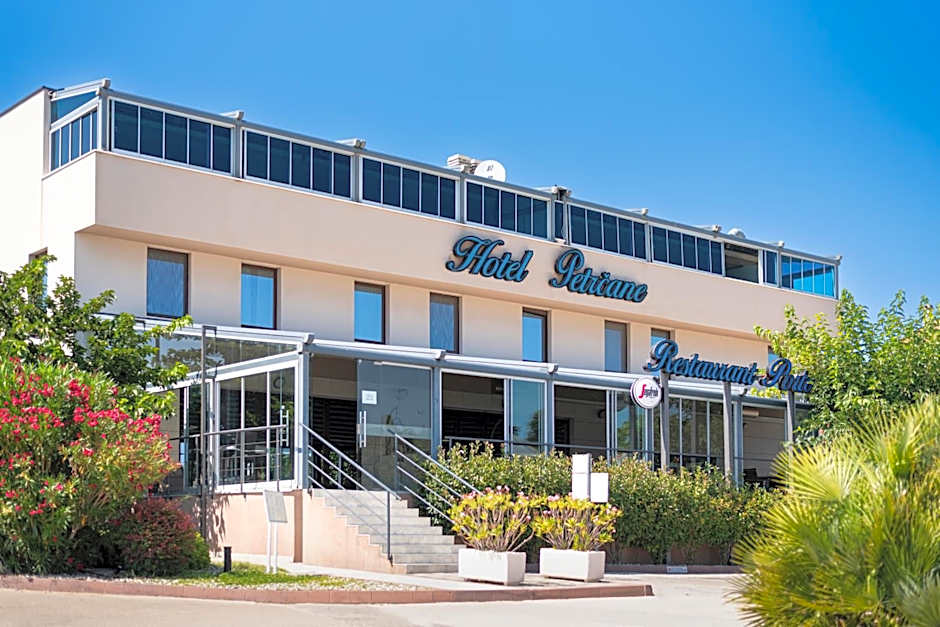 Hotel Petrcane