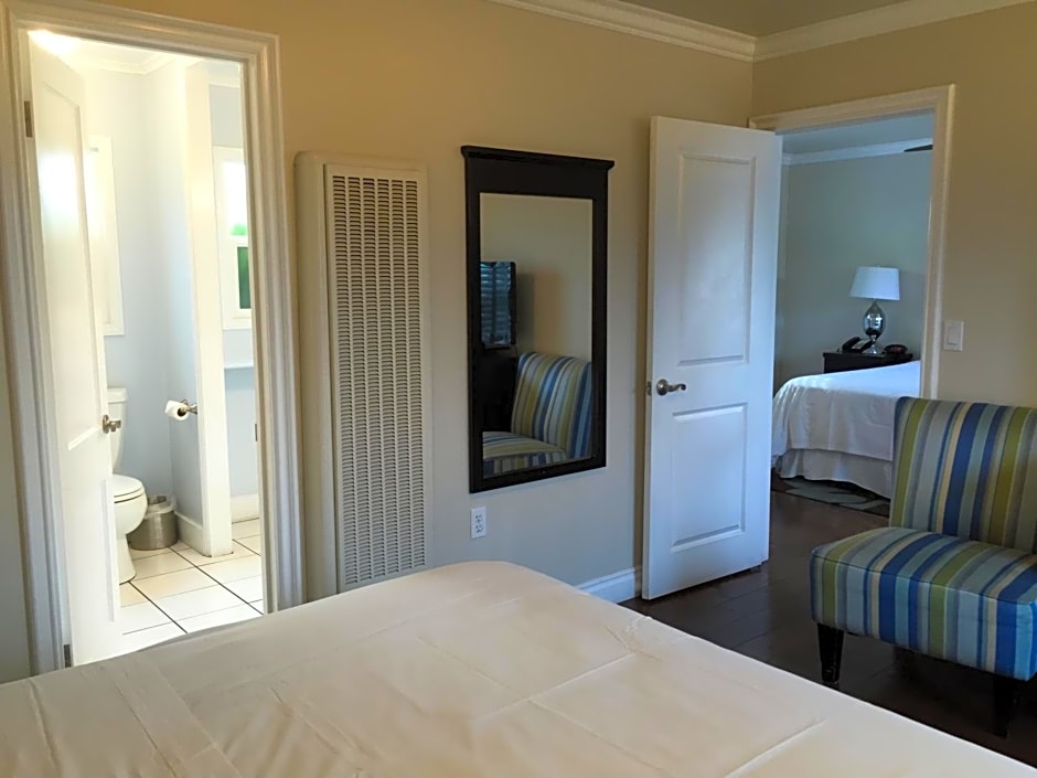 Beach Bungalow Inn And Suites