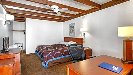 King Room - Non-Smoking