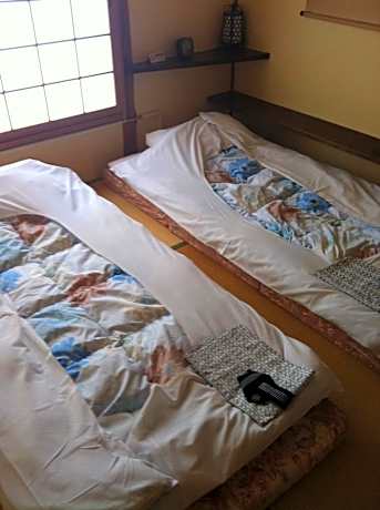 Japanese-Style Triple Room with Shared Bathroom - Ground Floor