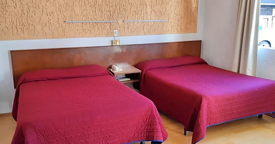 Hotel Zacatecas Courts
