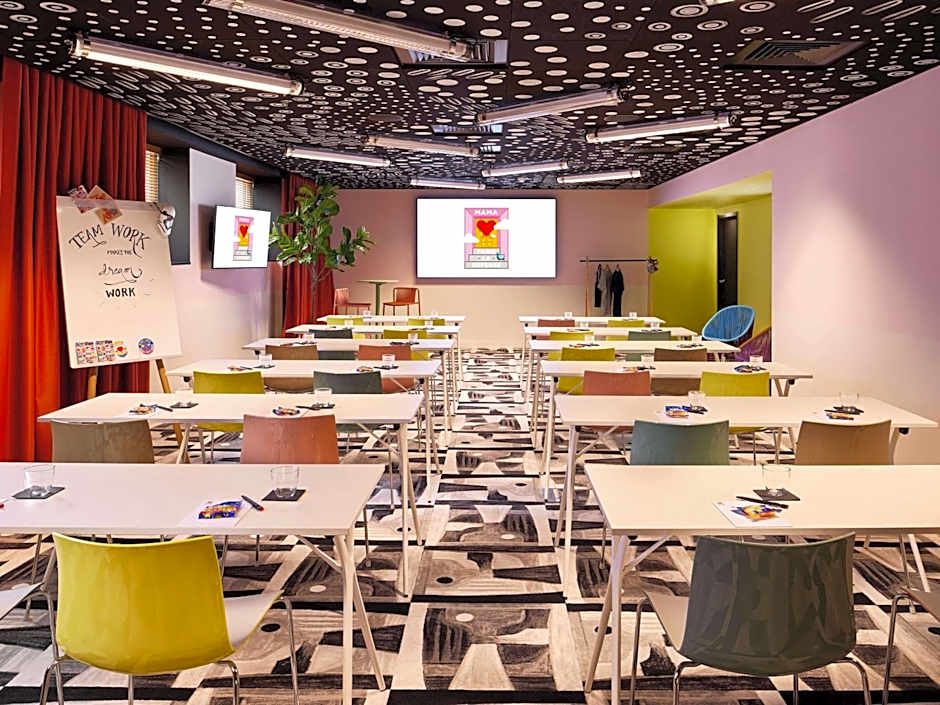 Mama Shelter Paris La Defense