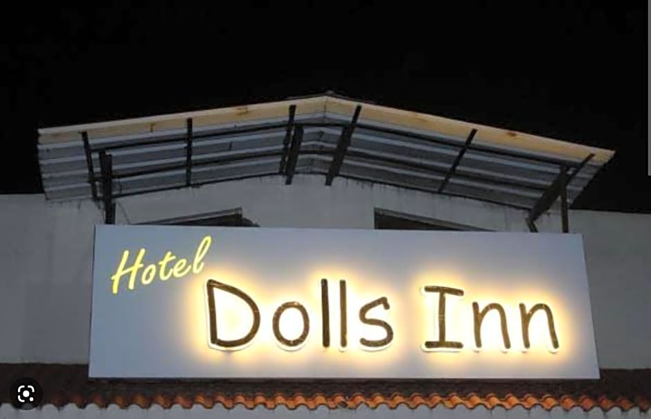 Dolls inn hotel