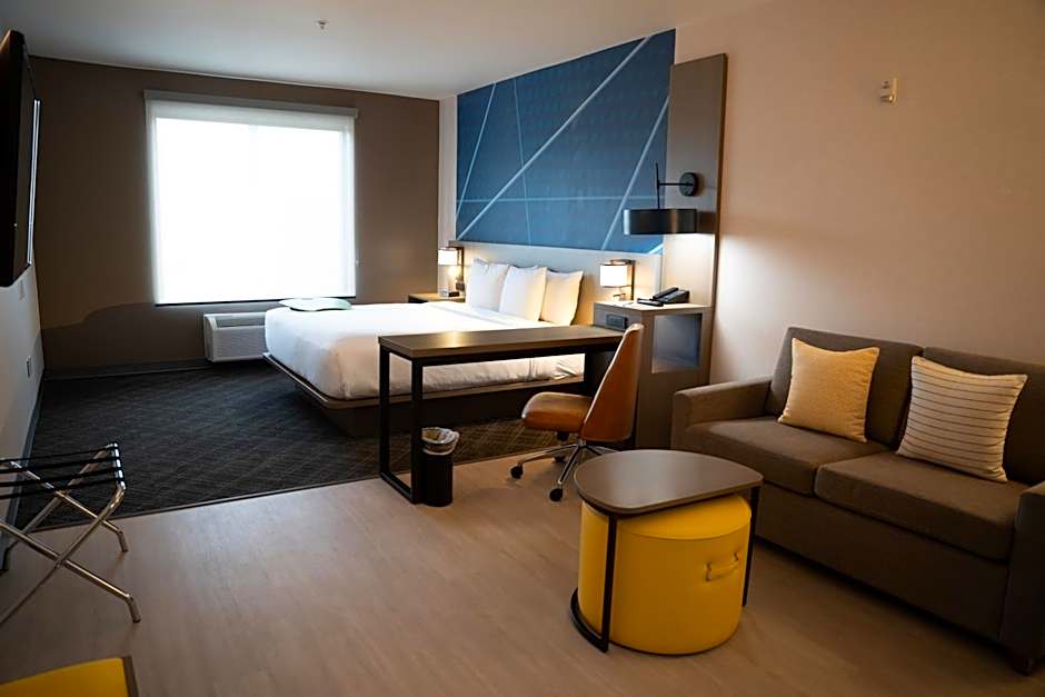 Comfort Suites Airport Tukwila Seattle