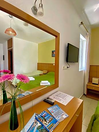 Superior Studio (2 Adults)