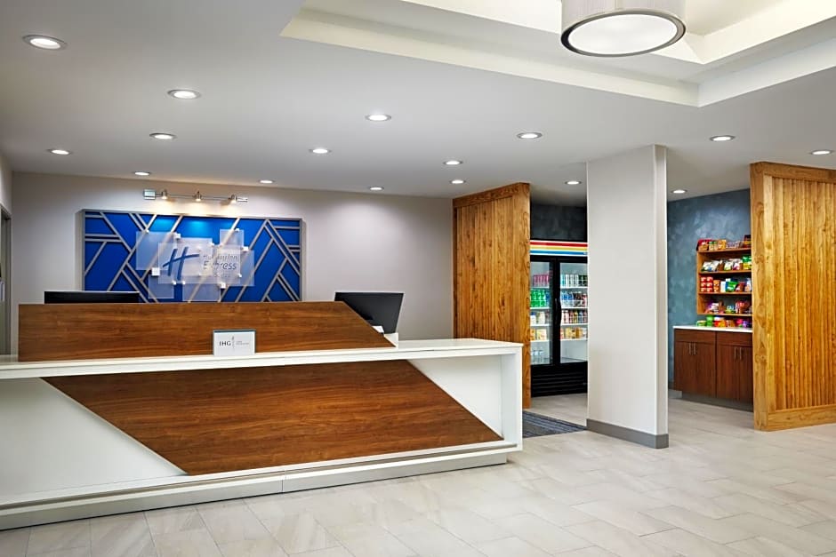 Holiday Inn Express & Suites Bridgeport By IHG