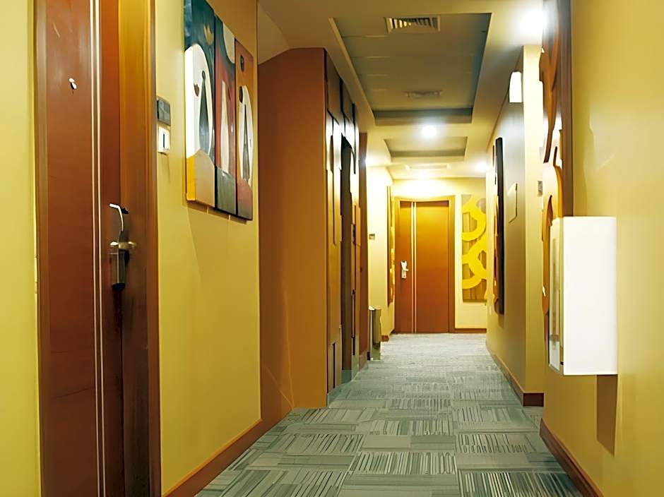 Life Hotel Sudirman Surabaya