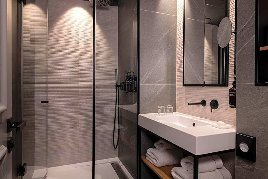 Victoria Palace Hotel