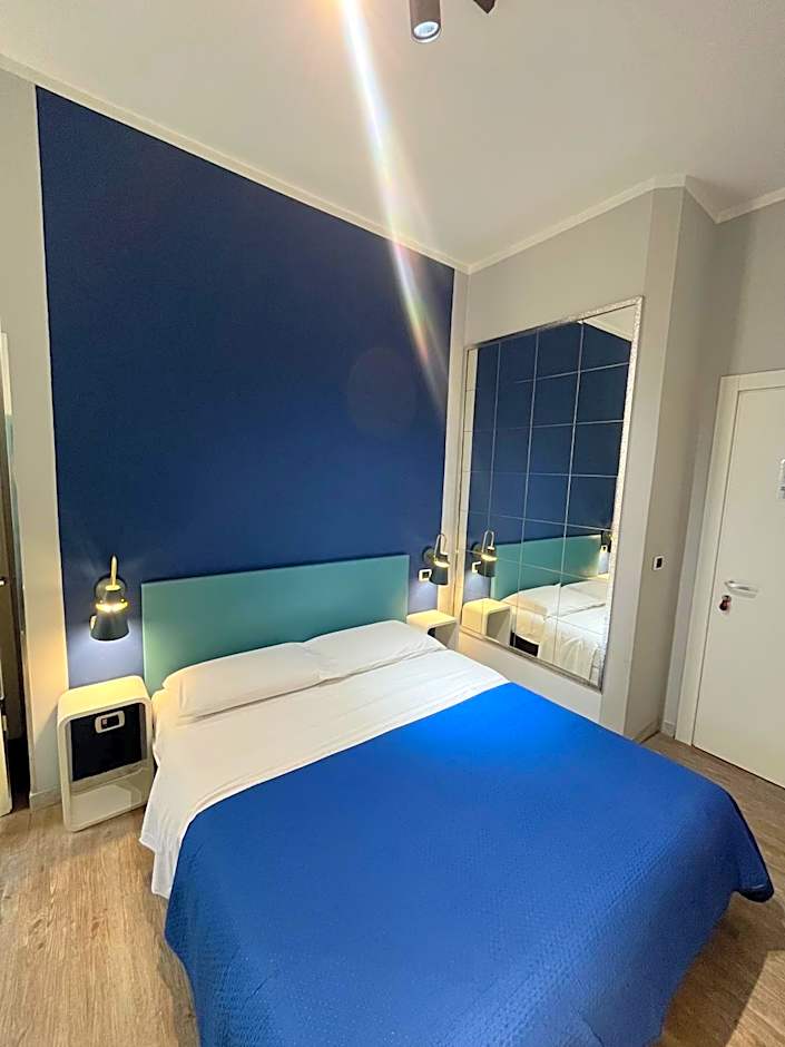 Photo 1 of 6 of 1 Double Bed or 2 Beds, Side Sea View