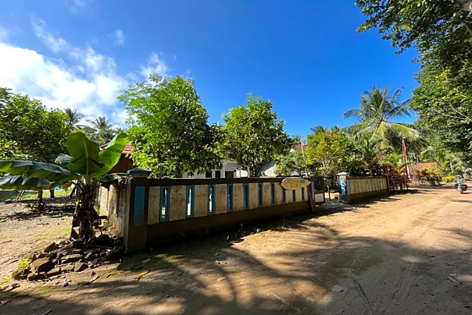 Hotel O Homestay Srikandi Pulau Merah BeachNearPantai Pancer