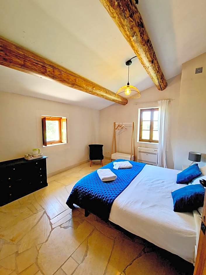 Mas du Rollier Chambres d'hôtes