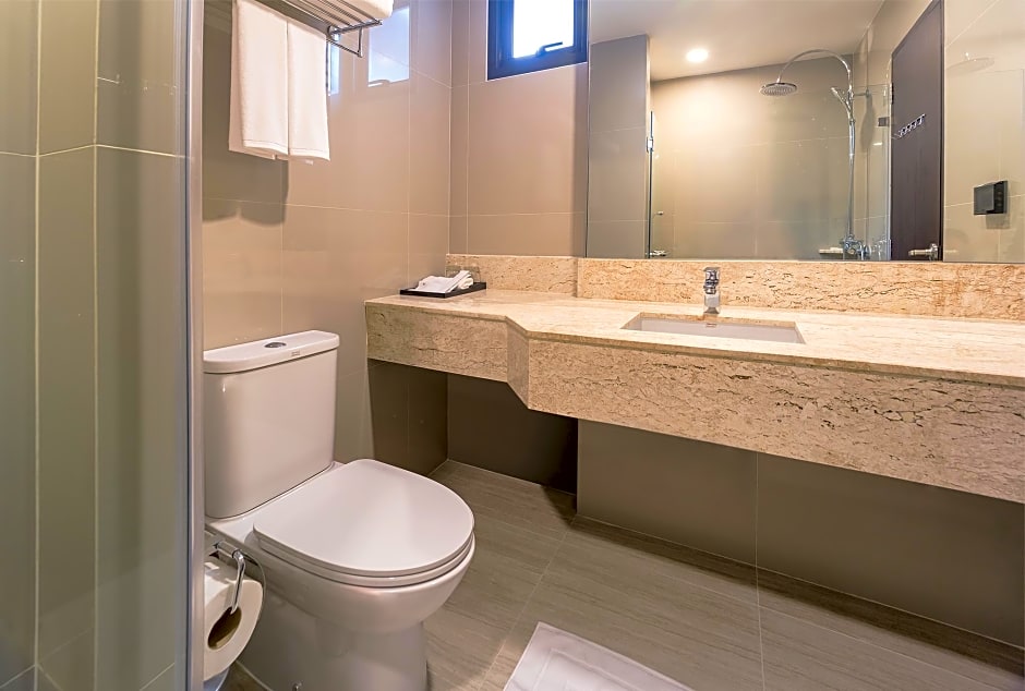 SureStay Plus by Best Western Sukhumvit 2