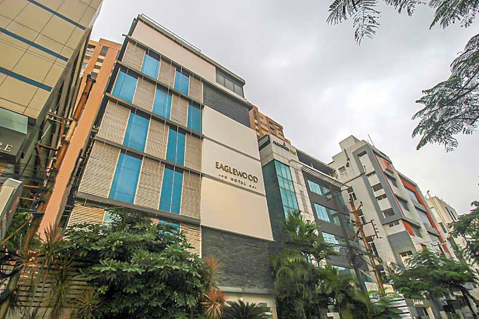 Super Townhouse Eaglewood Gachibowli – Hyderabad, 