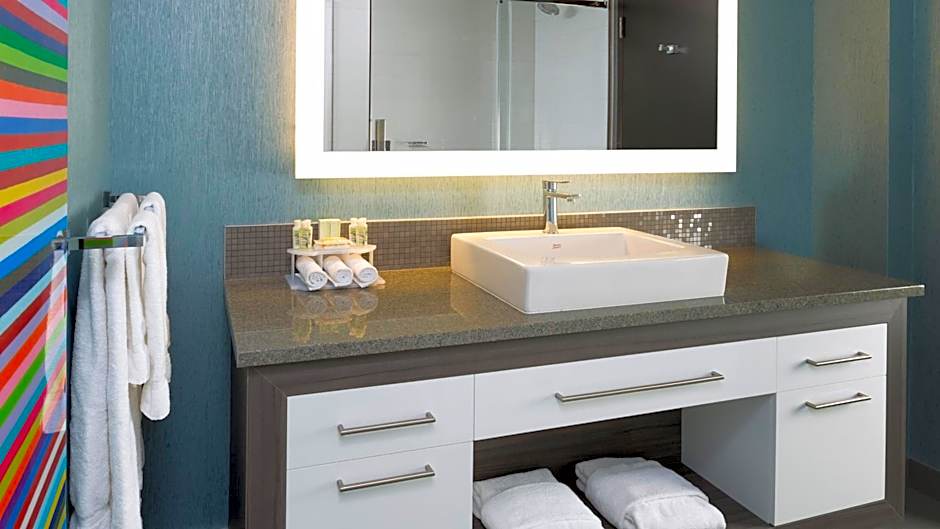 Holiday Inn Express Quebec City-Sainte Foy By IHG