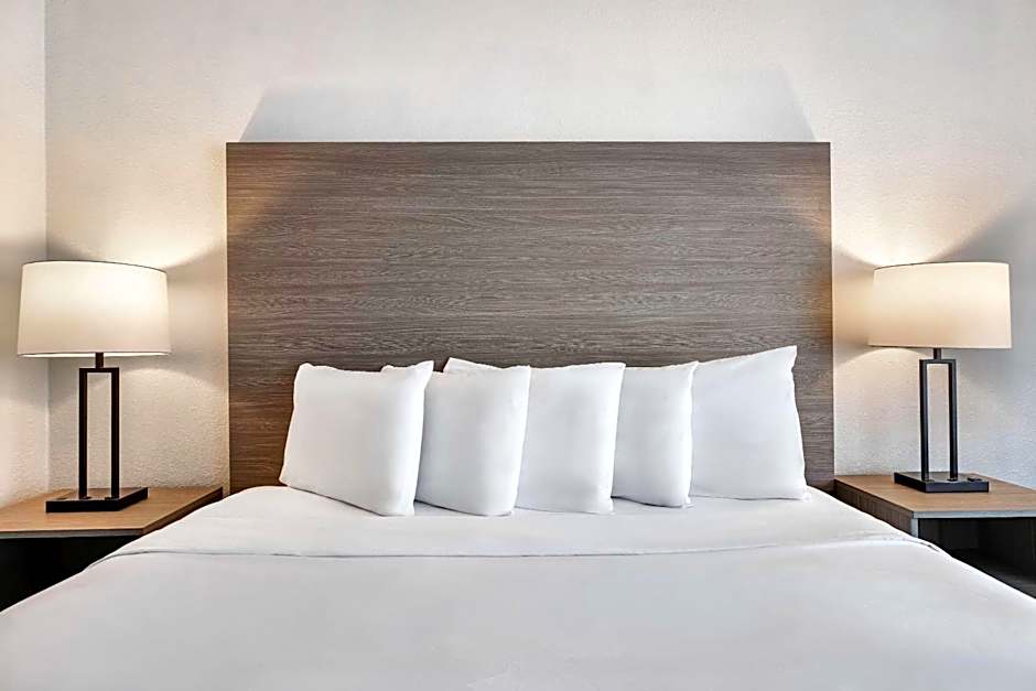 AmericInn by Wyndham Baxter Brainerd