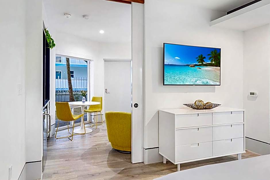 Ocean Treasure Beachside Suites