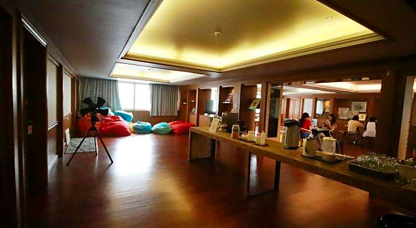 Glur Central Pratunam