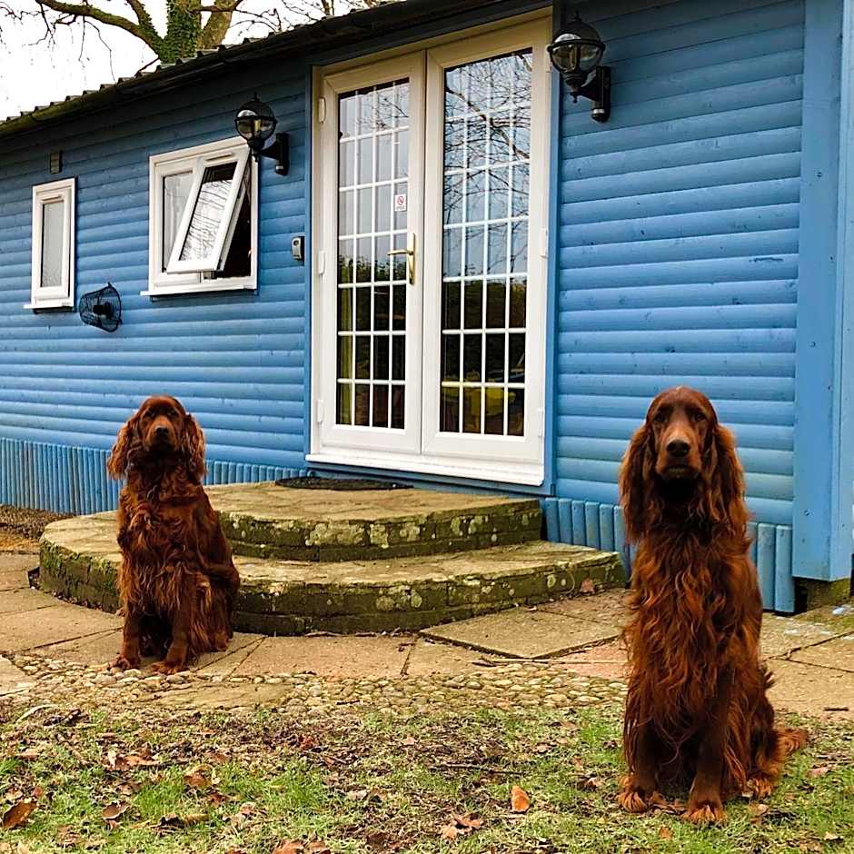 Luxurious Rural Cabin with Hot Tub