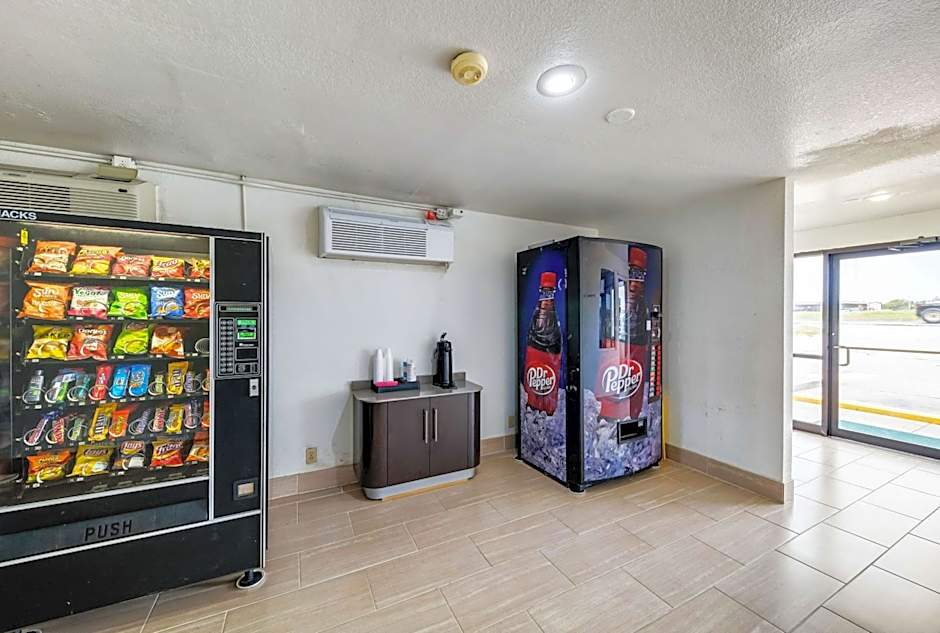 Motel 6-Greenville, TX