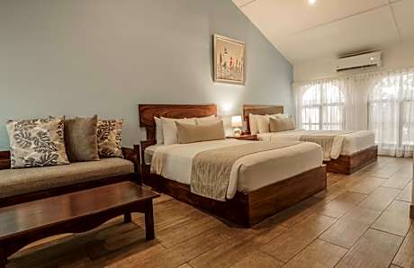 Standard Room with 2 Queen Beds