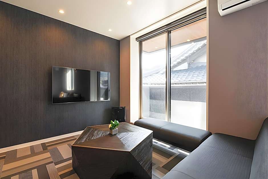 GRAND BASE Moji Nagomi