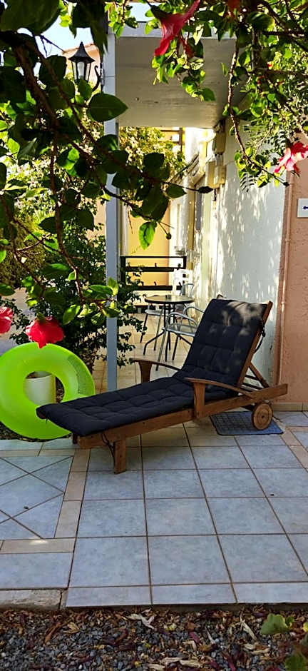CLEO ROOM WITH YARD IN MALIA 250m FROM THE BEACH