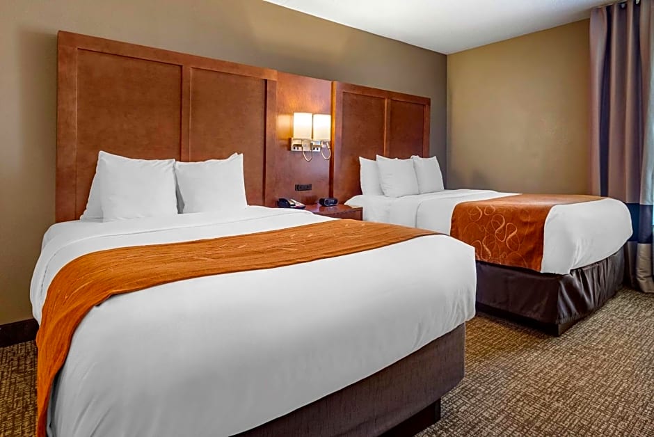 Comfort Suites Bethlehem Near Lehigh University and LVI Airport