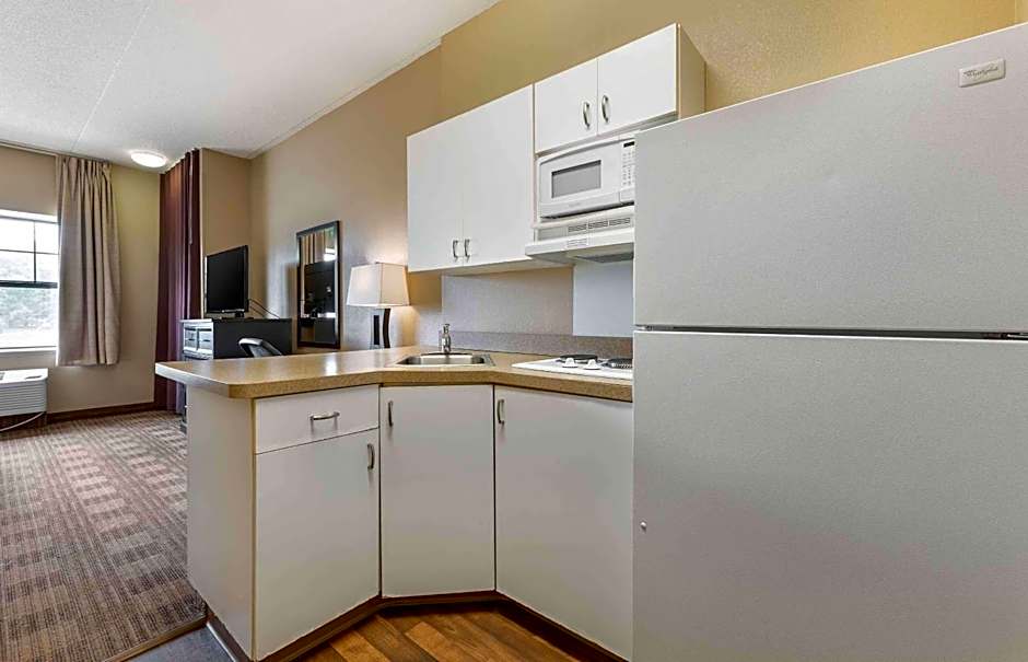 Extended Stay America Select Suites - Chicago - O'Hare