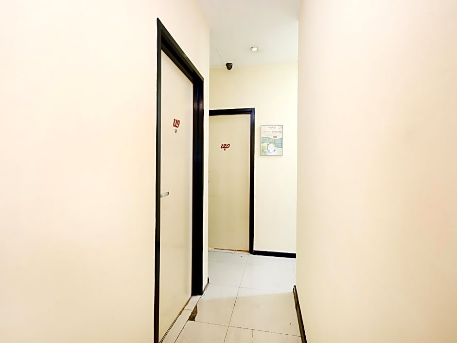 OYO 479 the green hotel