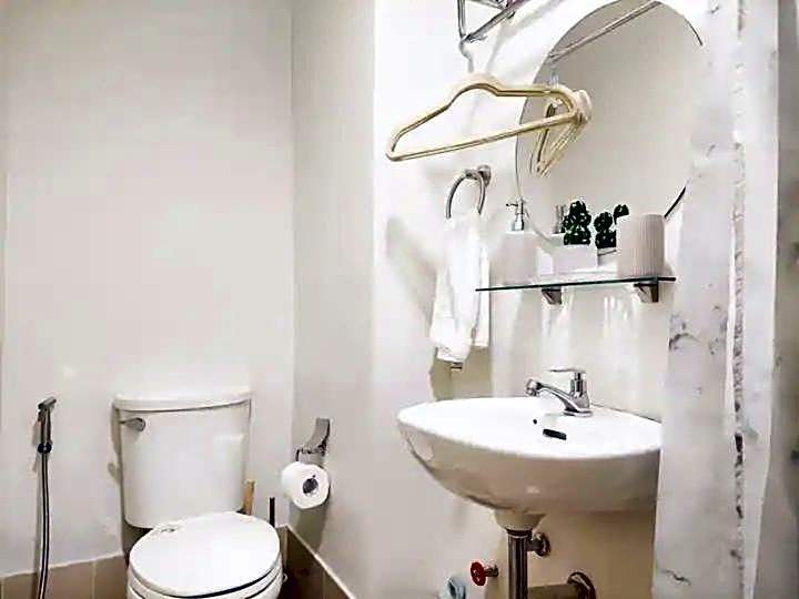 Serenity Stay Condo at 19th floor The Loop Tower Limketkai Center Lucky 19