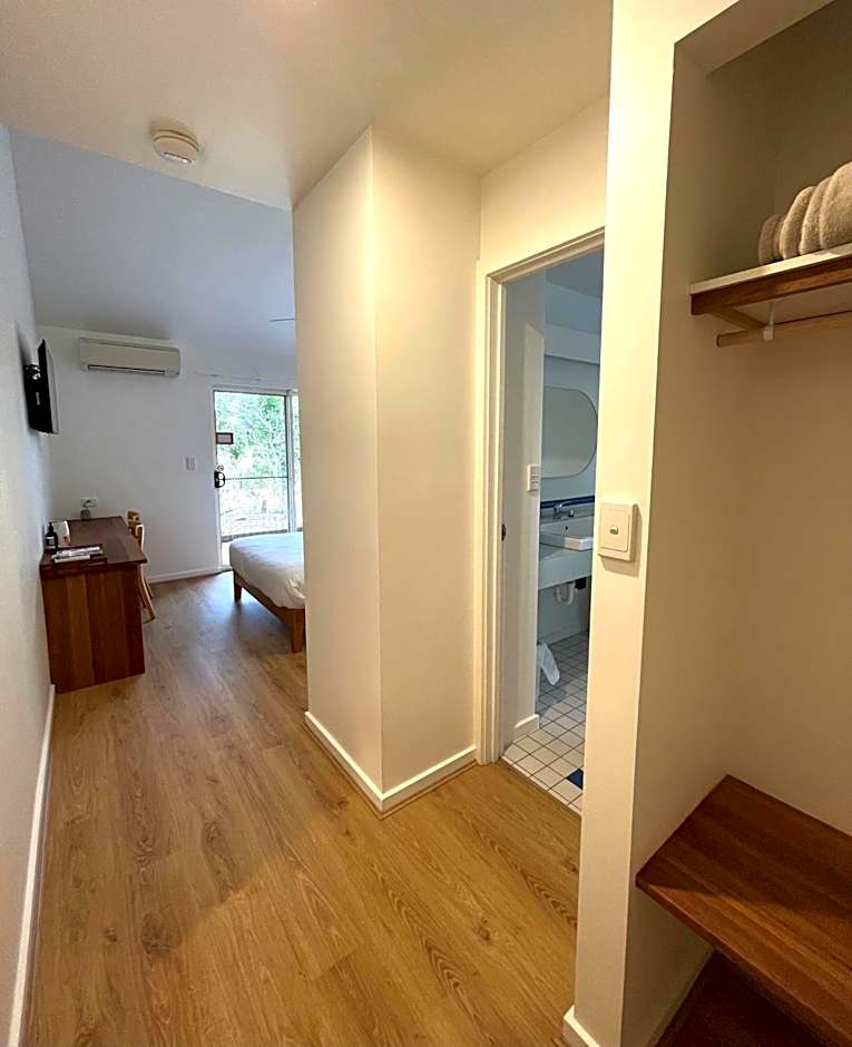 The Albion Motel Castlemaine