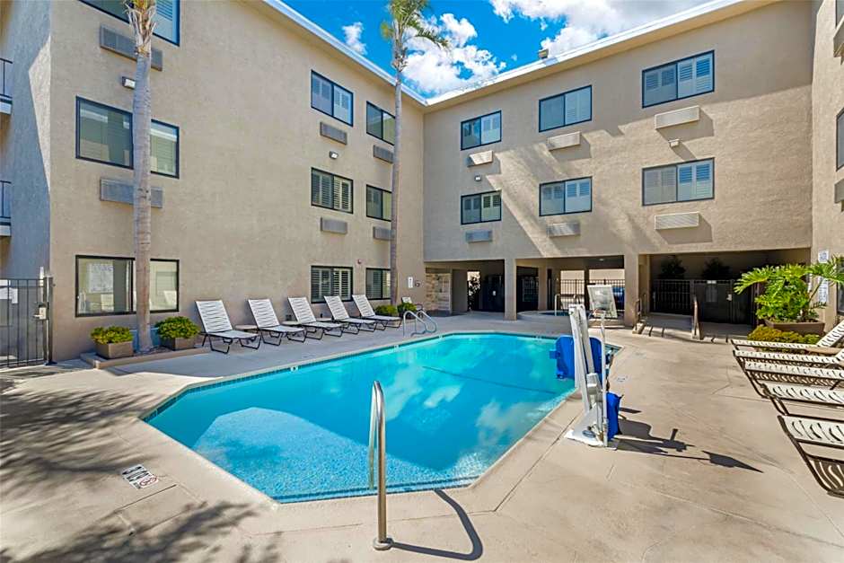 Best Western Plus Park Place Inn - Mini Suites