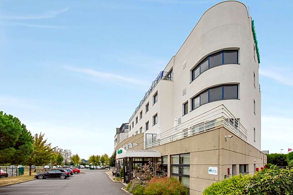 Brit Hotel Saint Malo  Le Transat