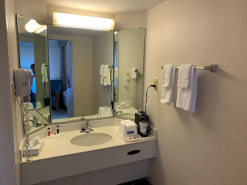 Quality Inn & Suites Tuscaloosa near University