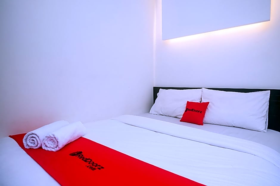 RedDoorz near Ambarrukmo Area