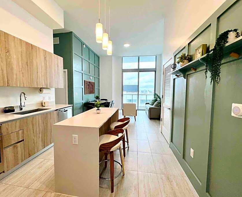 Sleek 2BD 2BA Condo In Miami Design District