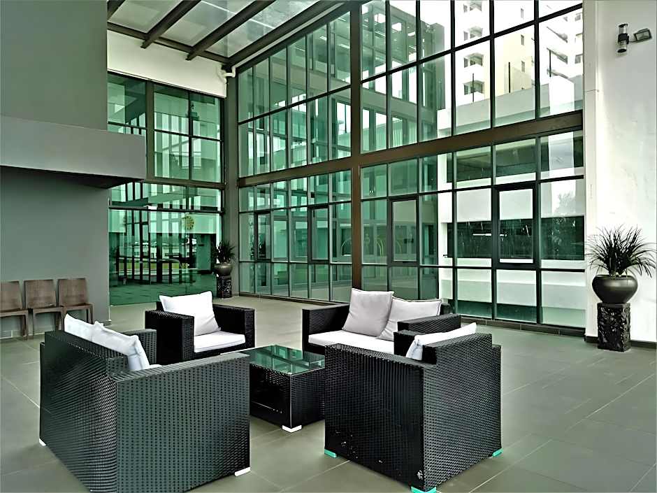 D'Wharf Hotel & Serviced Residence