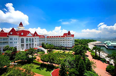 Hong Kong Disneyland Hotel