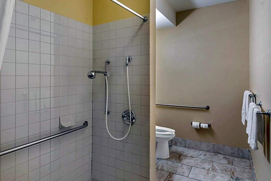 Quality Inn Overland Park Kansas City