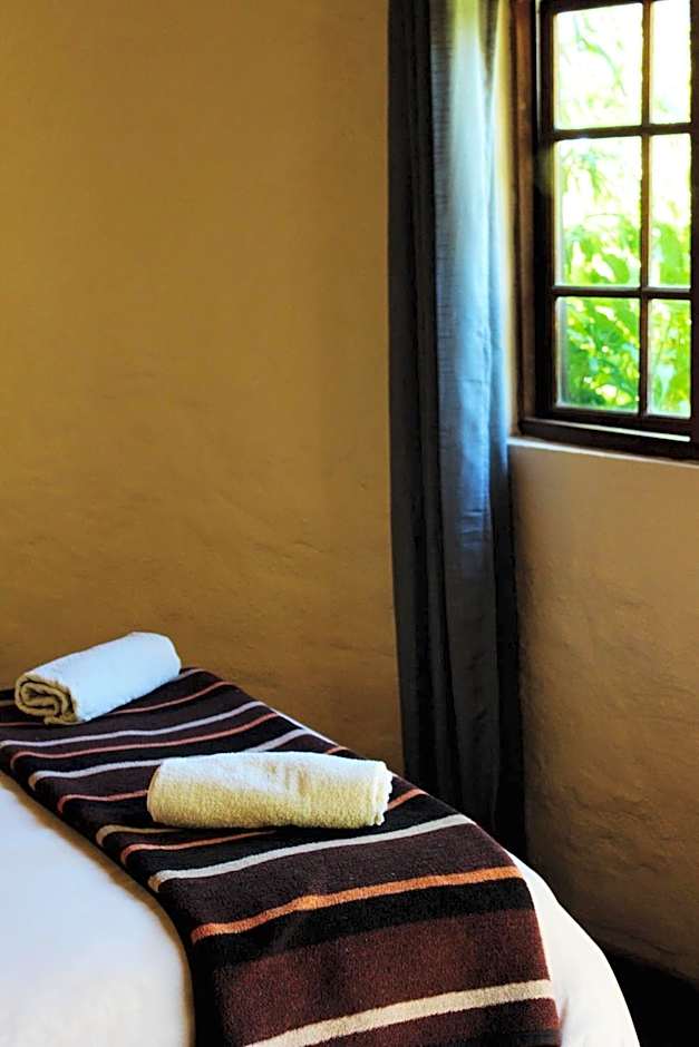 Away with the Fairies Nature Lodge and Backpackers