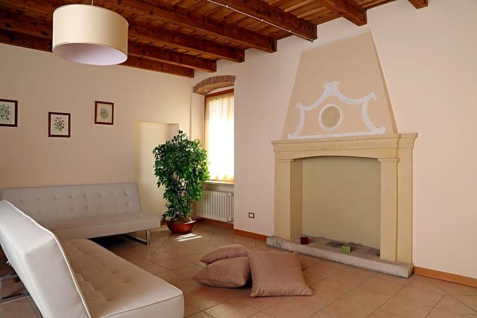 Residence Borgo Mondragon