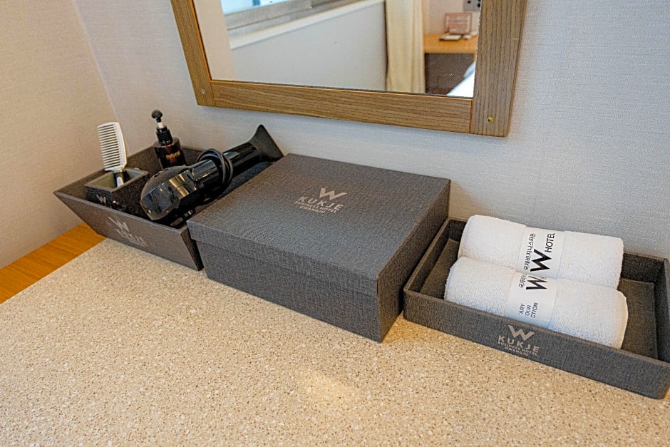 Gukje Business Hotel