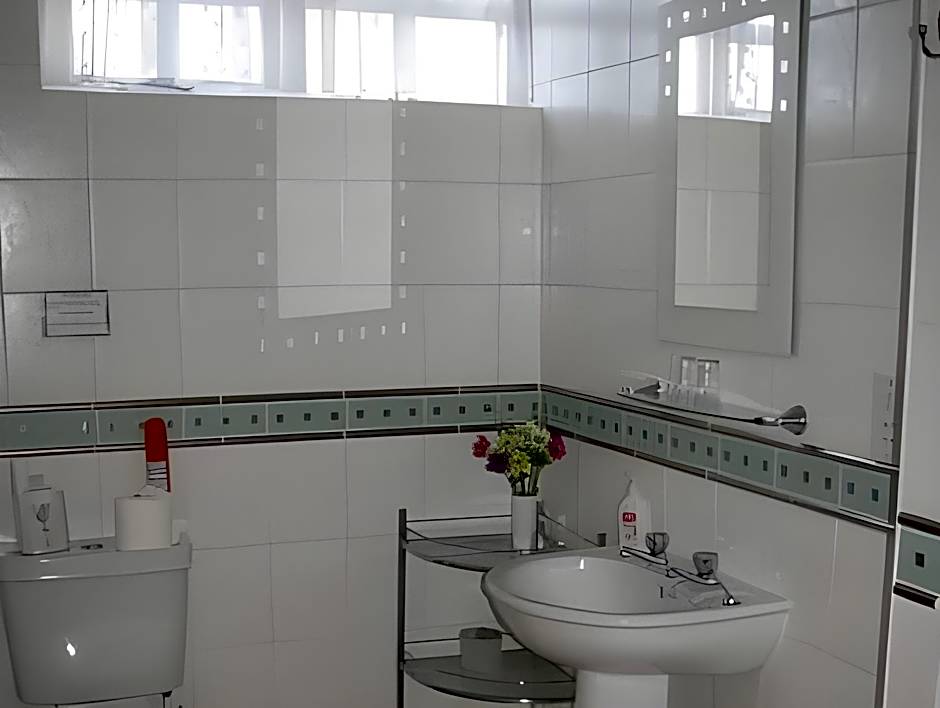 Meadowcroft Guest House