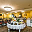 Meriton Old Town Garden Hotel