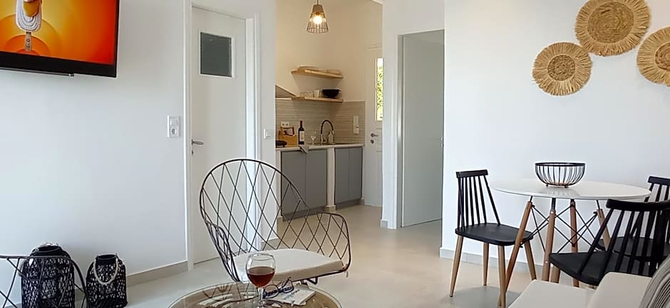 Anixis Studios Aliki Paros